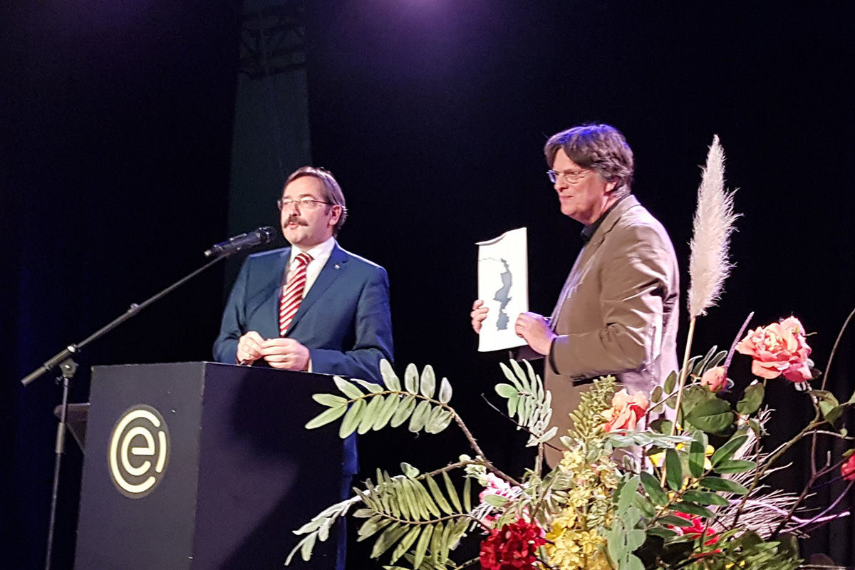 Hans Heijnen ontvangt 'Limburger van Verdienste' onderscheiding