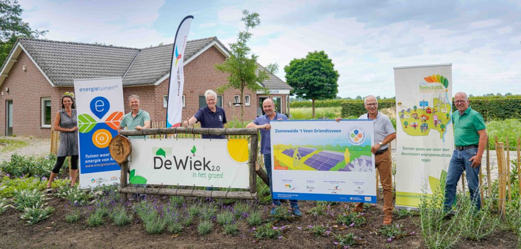 Ondertekening partnerschap Zonneweide 't Veen in Griendtsveen met Energietuinen NL