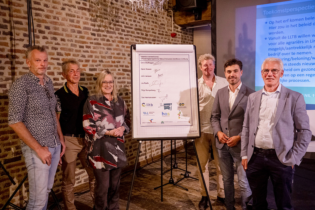 Lancering Natuurinclusieve Landbouw Limburg tijdens bijensymposium ‘Bijeen voor bijen’