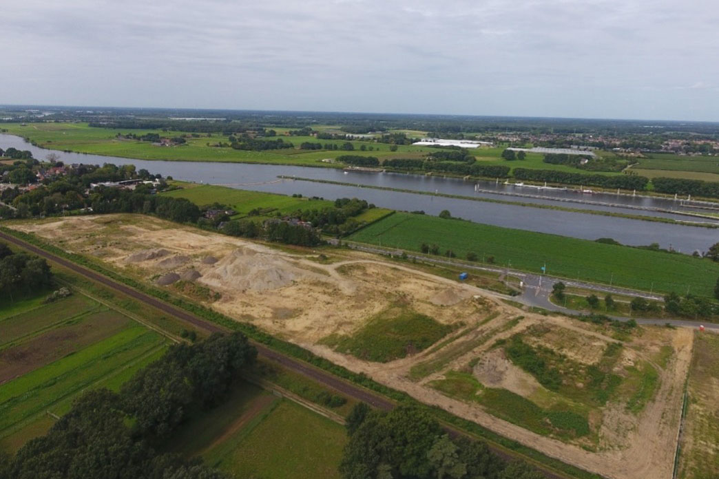 Hoorzitting en bezwaar tegen afwijzen handhavingsverzoeken voor distributiecentrum in Belfeld